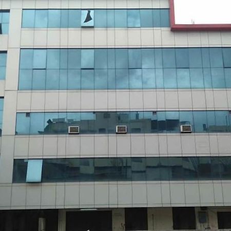 Iroomz Hoysala Residency Bellary Ngoại thất bức ảnh