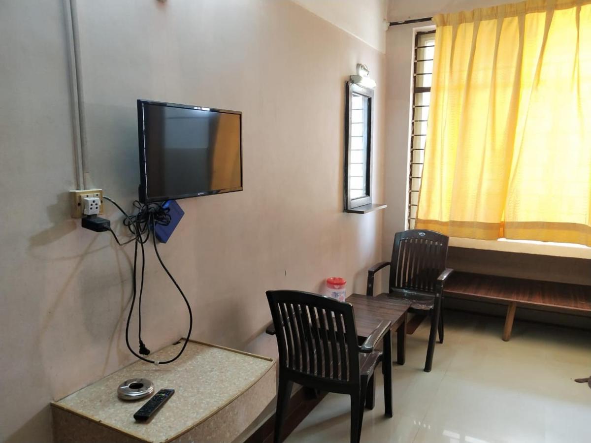 Iroomz Hoysala Residency Bellary Ngoại thất bức ảnh
