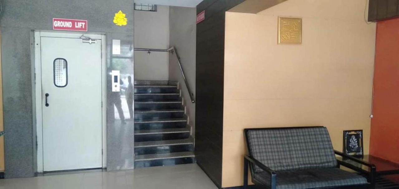 Iroomz Hoysala Residency Bellary Ngoại thất bức ảnh