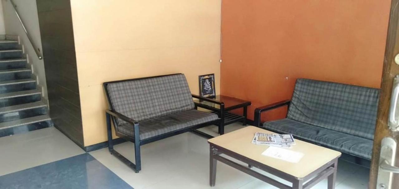 Iroomz Hoysala Residency Bellary Ngoại thất bức ảnh