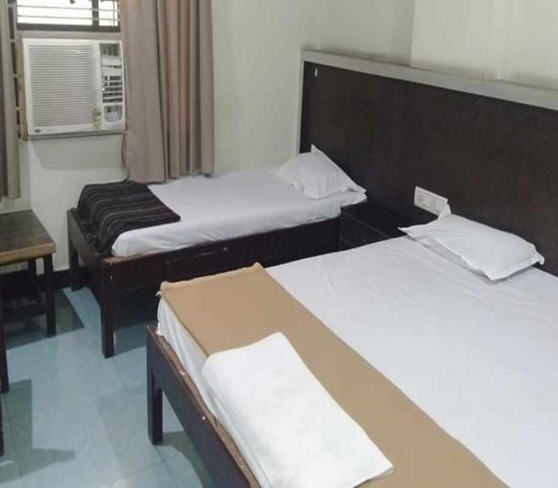 Iroomz Hoysala Residency Bellary Ngoại thất bức ảnh